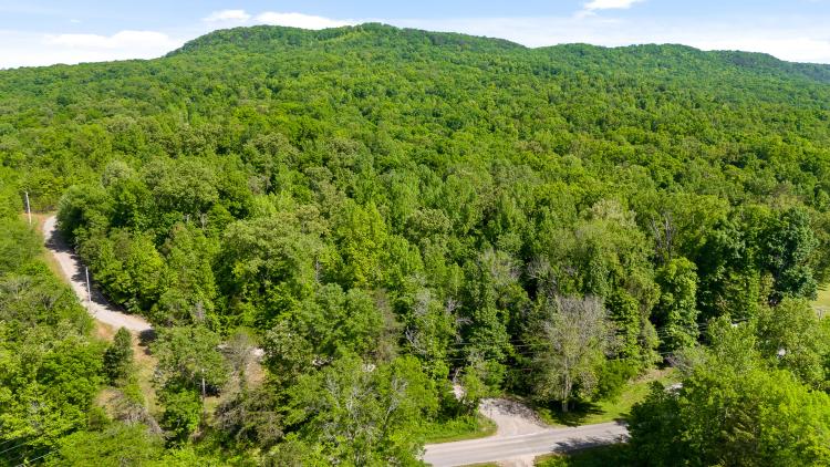 25 Acres, Valley View Hwy Frontage