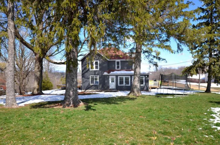 7 Acre Country Home in Viroqua, Wisconsin for Sale