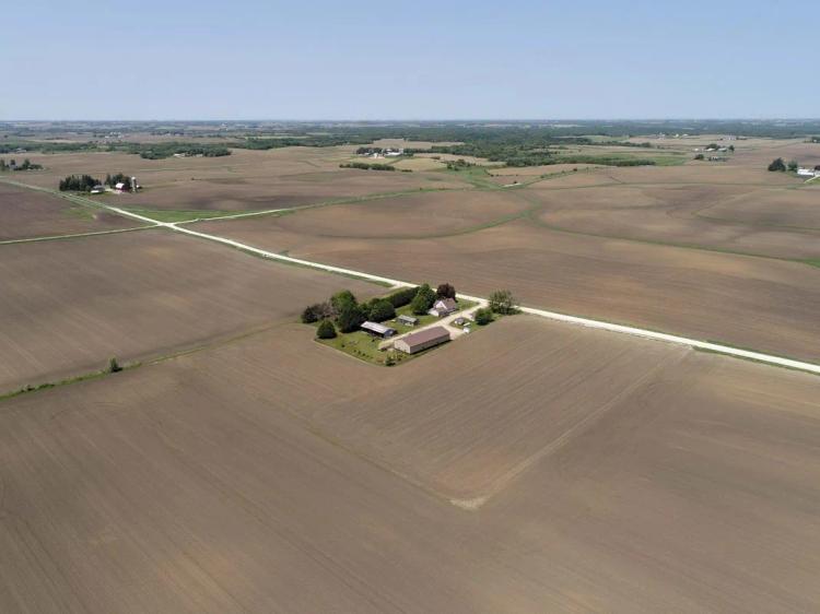 9+/- Acre Hobby Farm. Home, Shop and additional outbuildings
