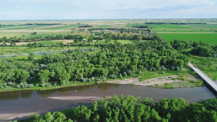 19 Acres, Keith County &#8211; North Platte River Home and Acreage