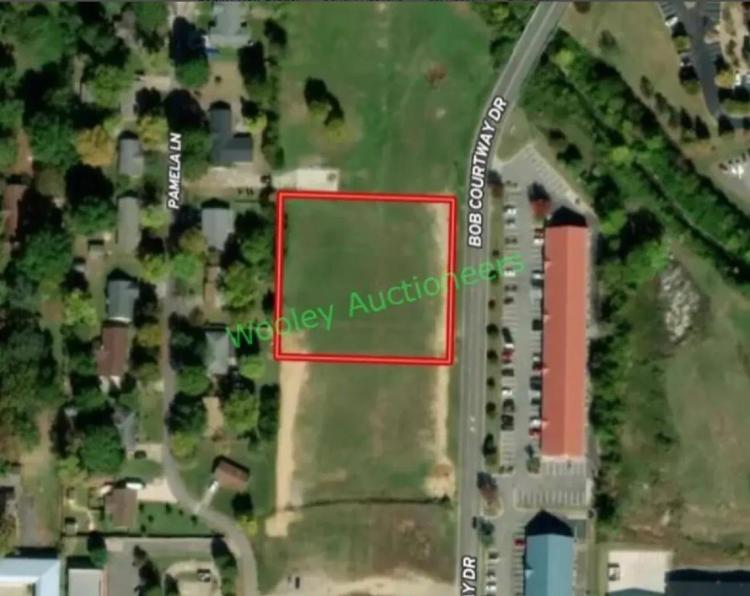 Online Real Estate Auction!  Prime Mixed-Use Development Opportunity - Commercial Lot in Conway, AR