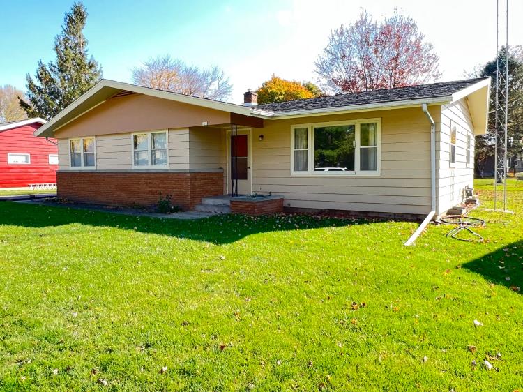 3 Bedroom Ranch in the Village of Fall River