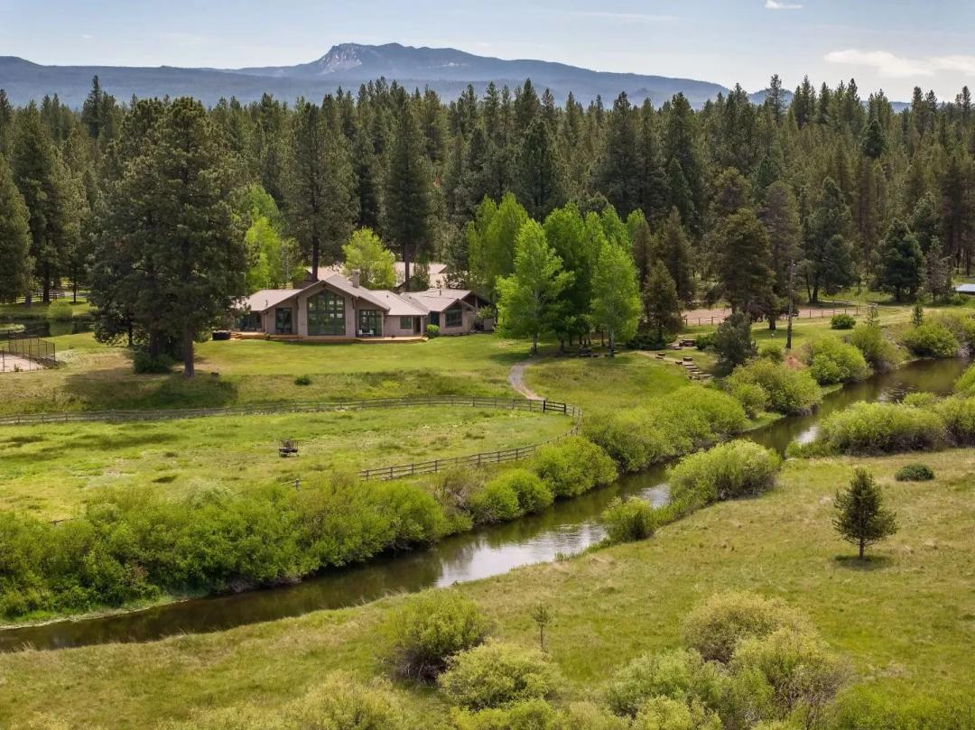 55383 Huntington Road | Bend, OR