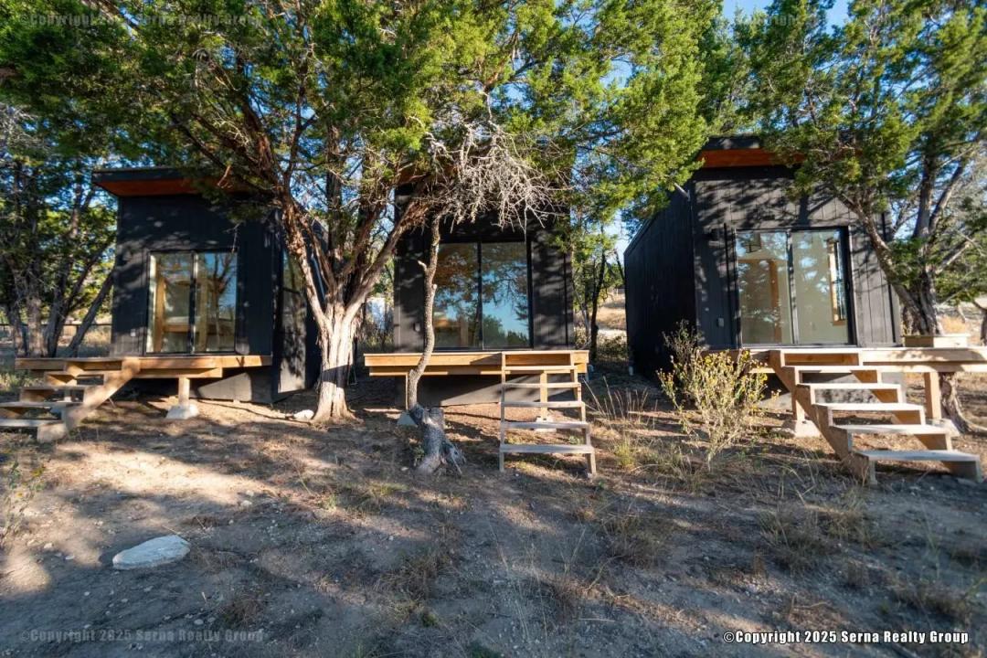 10 Acres Improved Comfort/Boerne Income Producing