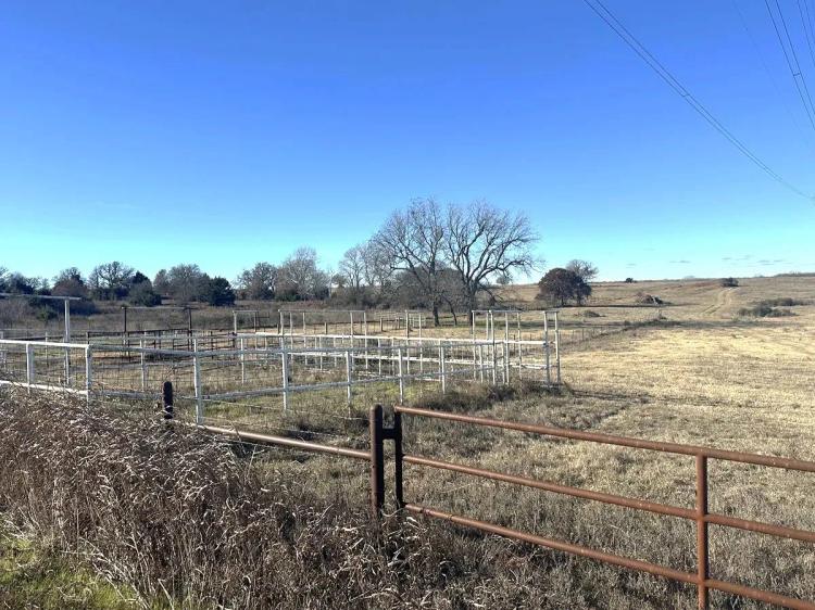 203 Acre Cattle Ranch Duncan OK