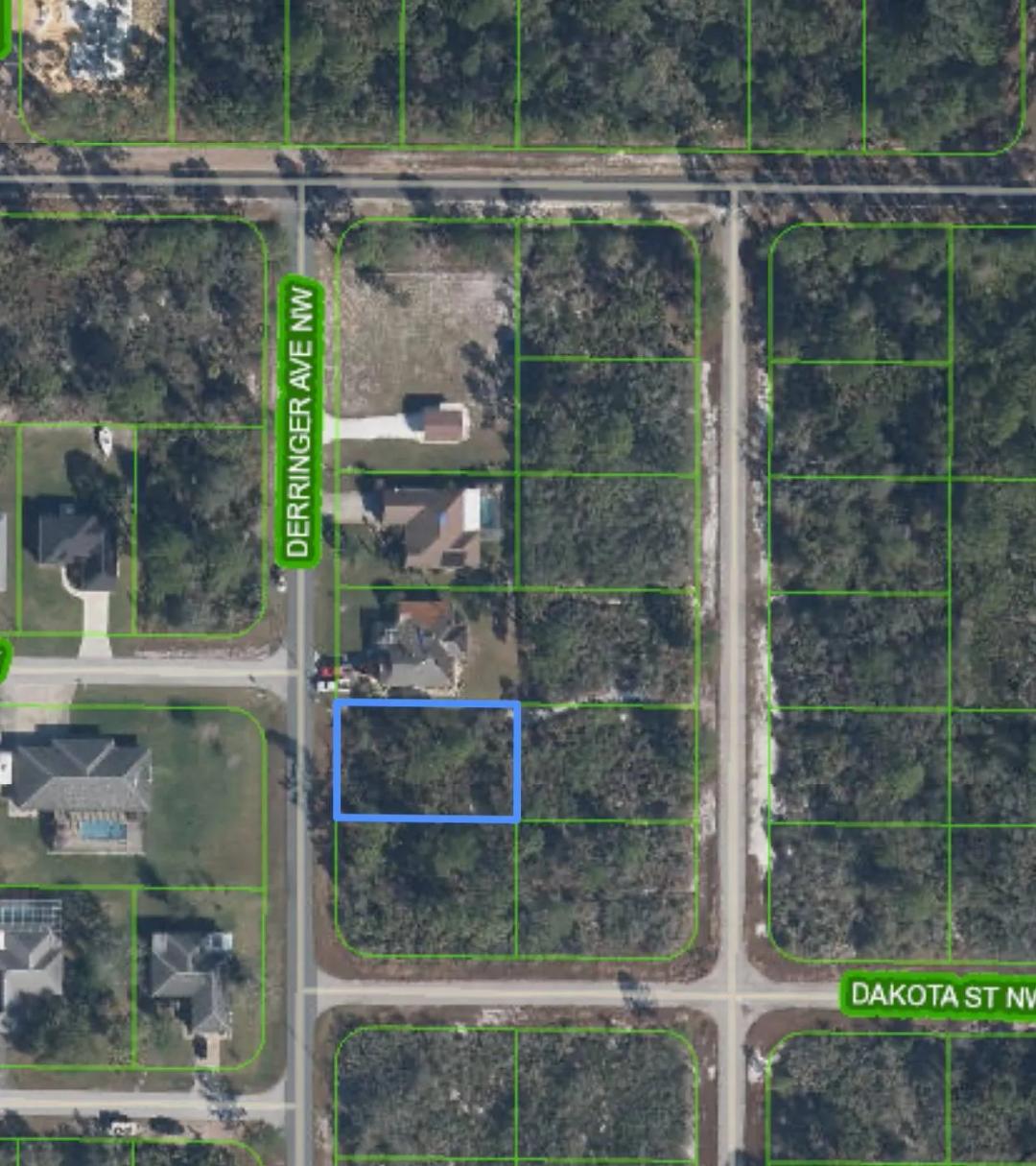 0.23 Acres at 540 Derringer NW Ave