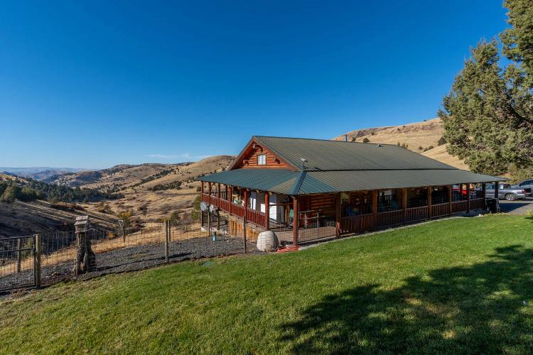 4 Bedrooms3 Bathroom on 778.20 Acres at 46457 Hwy 218