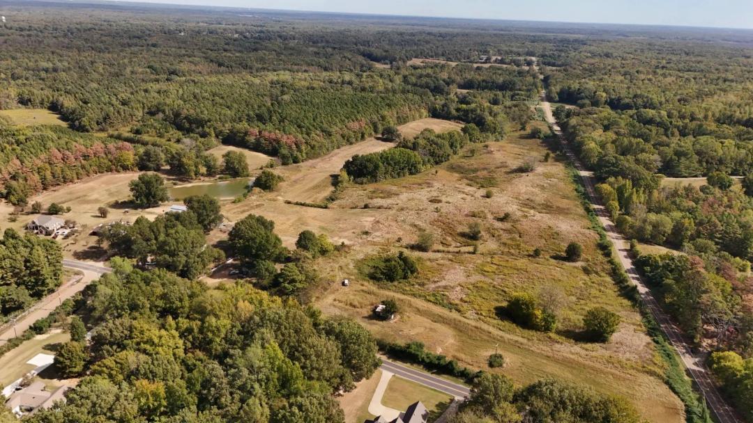 143.52 Acres with a Home in Desoto County, MS 