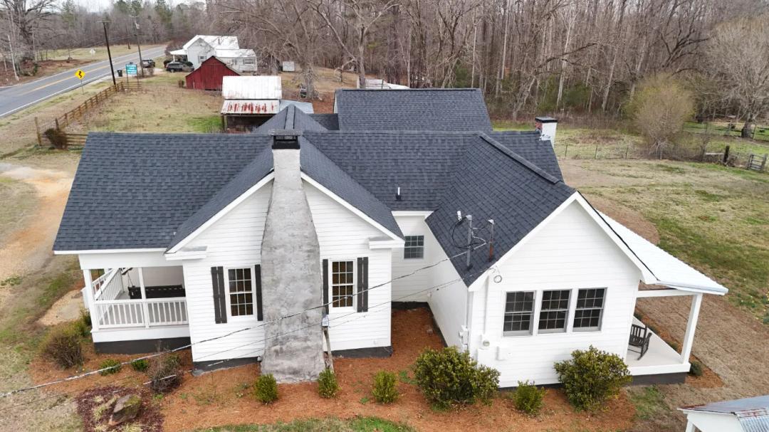 3 Bedrooms2 Bathroom on 256.00 Acres at 8598 Horseshoe Bend Road