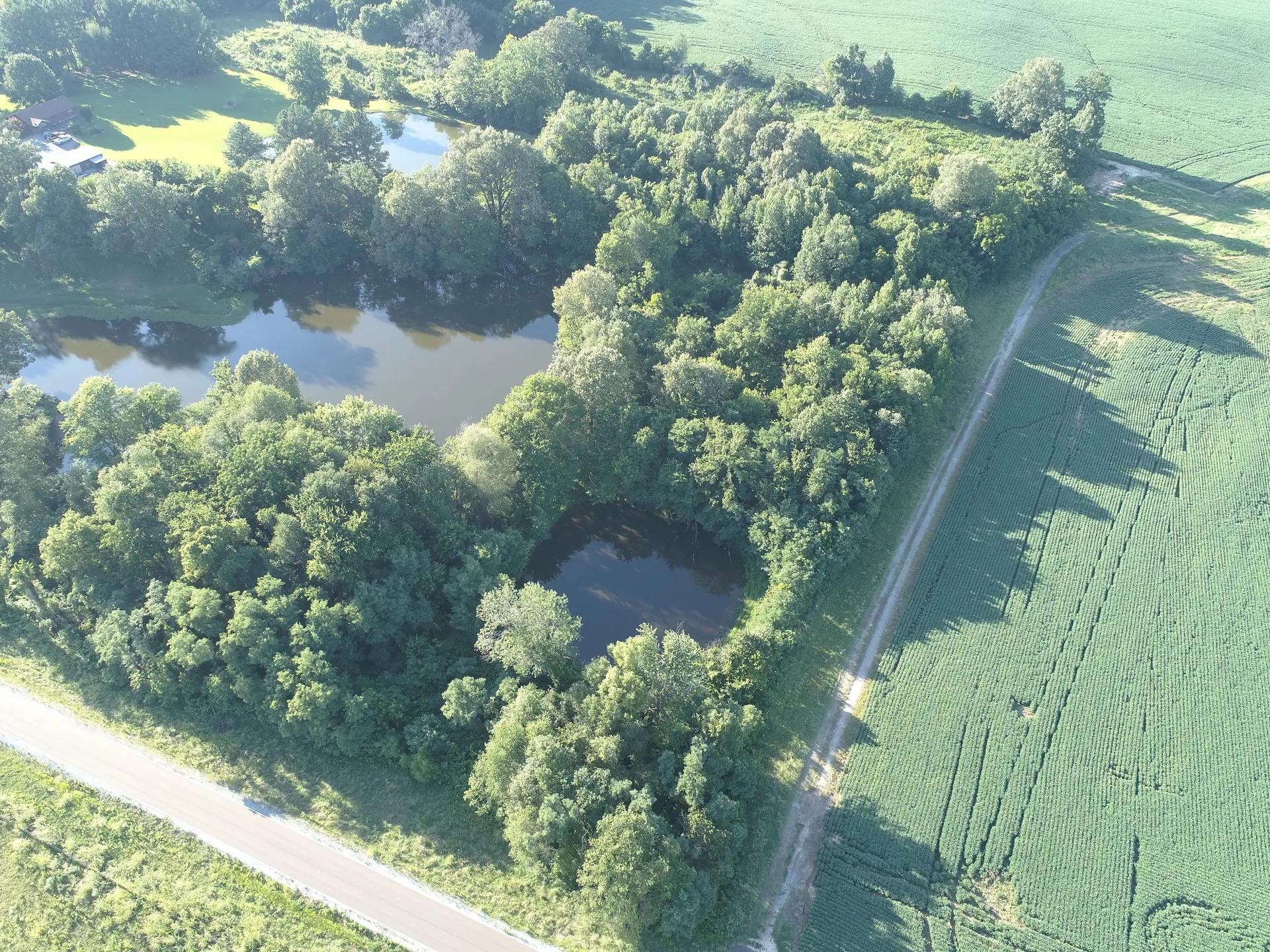 1226596-3