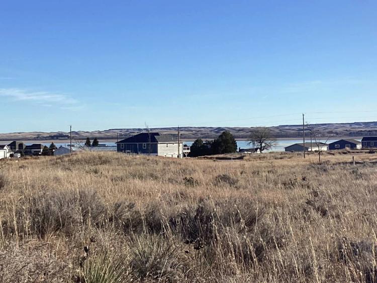 BUILD YOUR DREAM HOME AT LAKE McCONAUGHY