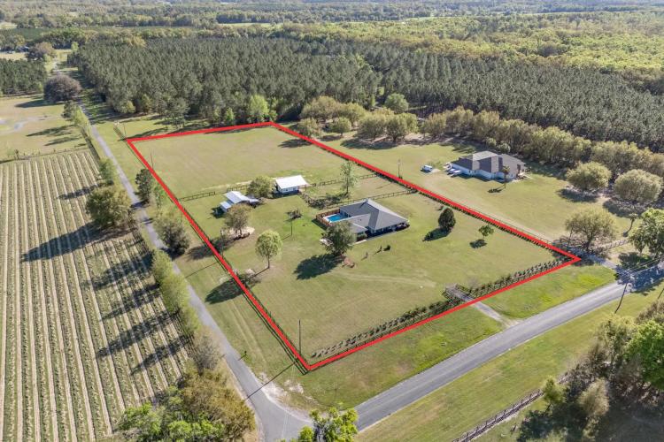 5-Acre Horse Property in High Springs, FL for Sale - Luxury Estate!