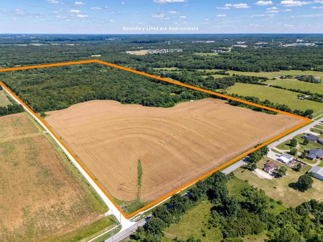 103± Acre Prime Development Site w/Road Frontage & Utilities – Warren County
