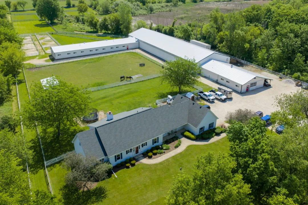 Equestrian Boarding & Training Facility!