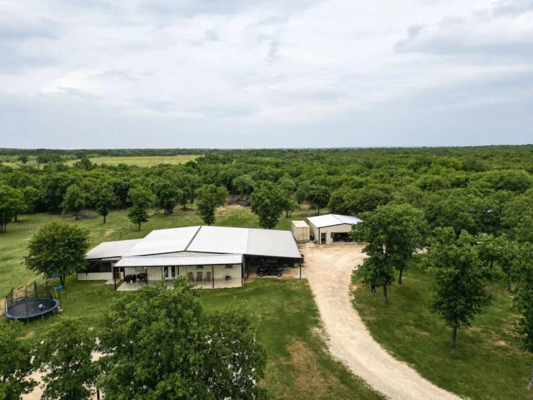 New Listing!!!51.91+/- Ac & Barndo & Cabin 