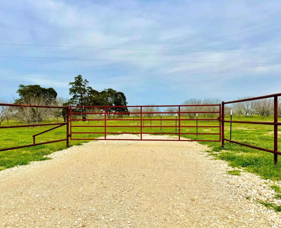 Tract 3 Old Colony Line Rd Dale, TX