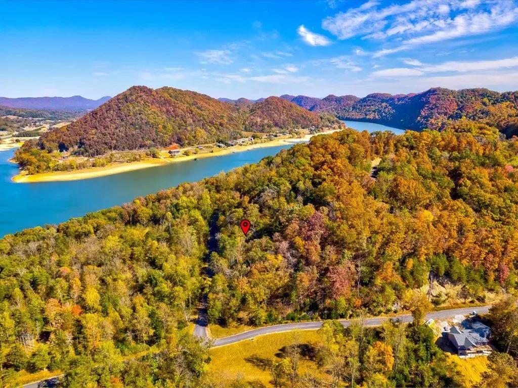 Building Lot in Walnut Bend on Cherokee Lake