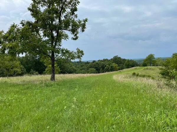 40.00 Acres at 4756 North Saint Louis