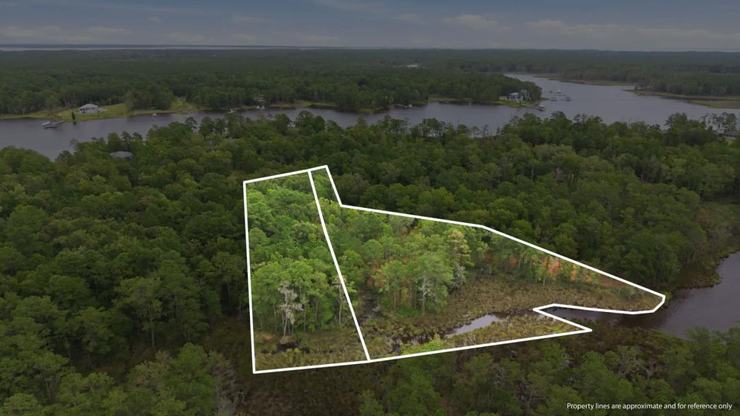 Side-By-Side Lots in Smuggler's Cove