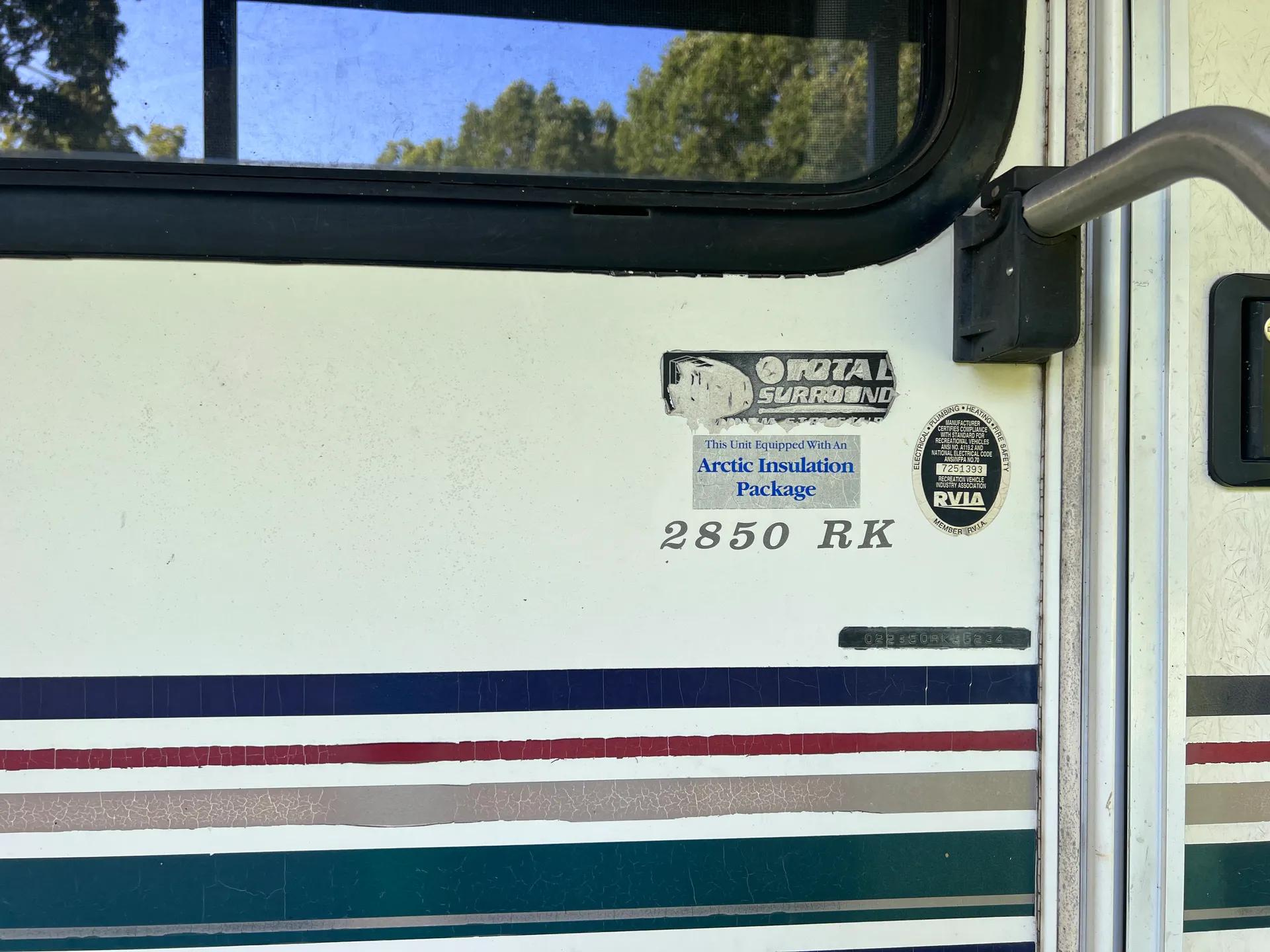 1371750-3