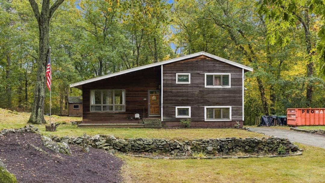 3 Bedrooms1.5 Bathroom on 2.31 Acres at 290 Middleton Rd
