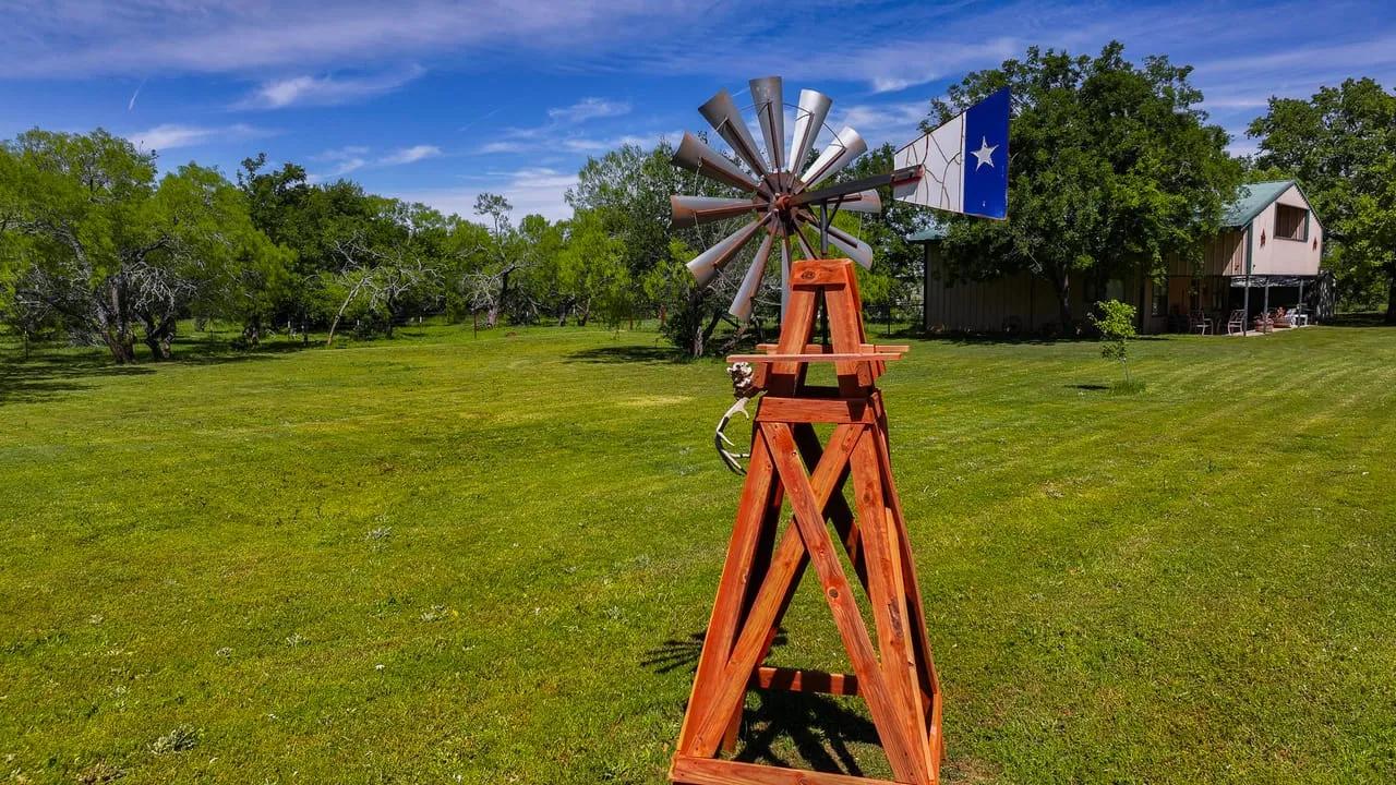 13953896-42