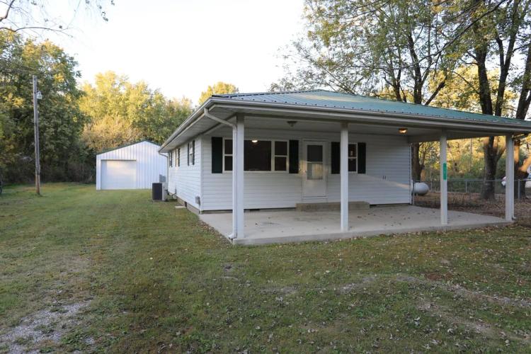 3 Bed 1 Bath Home in Poplar Bluff, MO