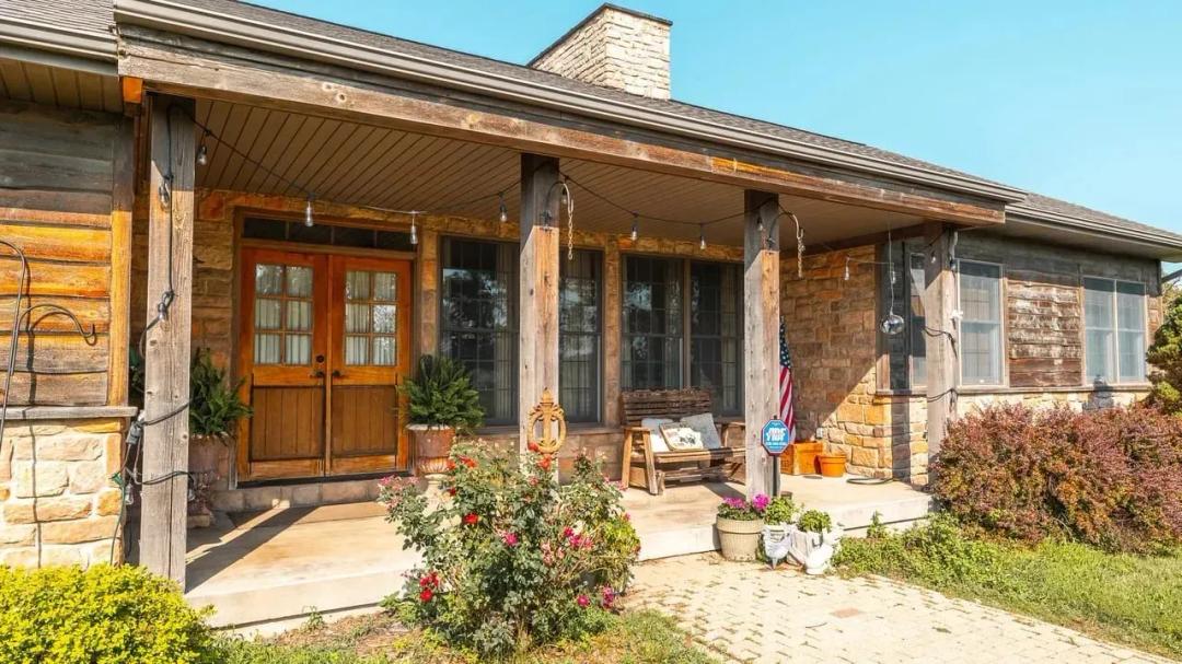 The Heartland Hideaway
