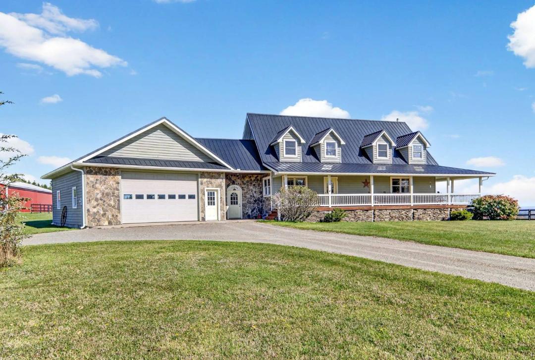 4 Bedrooms3.5 Bathroom on 131.47 Acres at 11600 Chambers Road