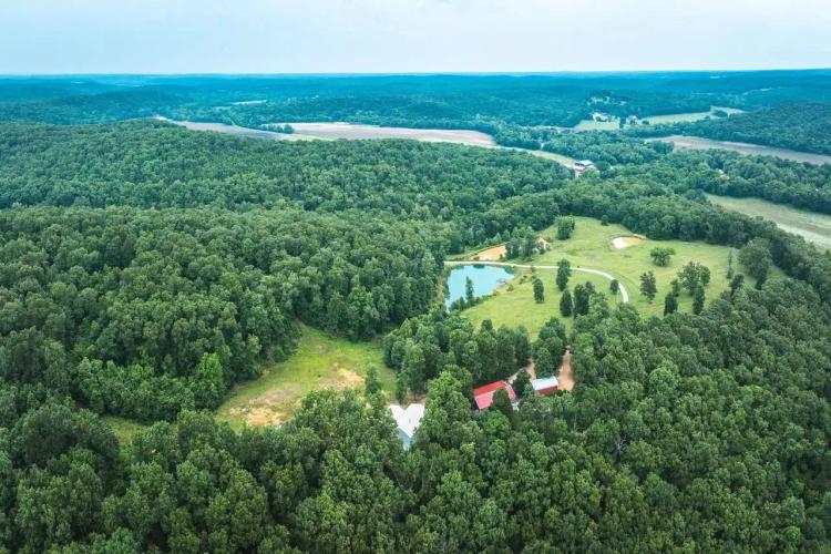 76 +/-  homestead, caves, lakes OH MY! Cook Station Mo