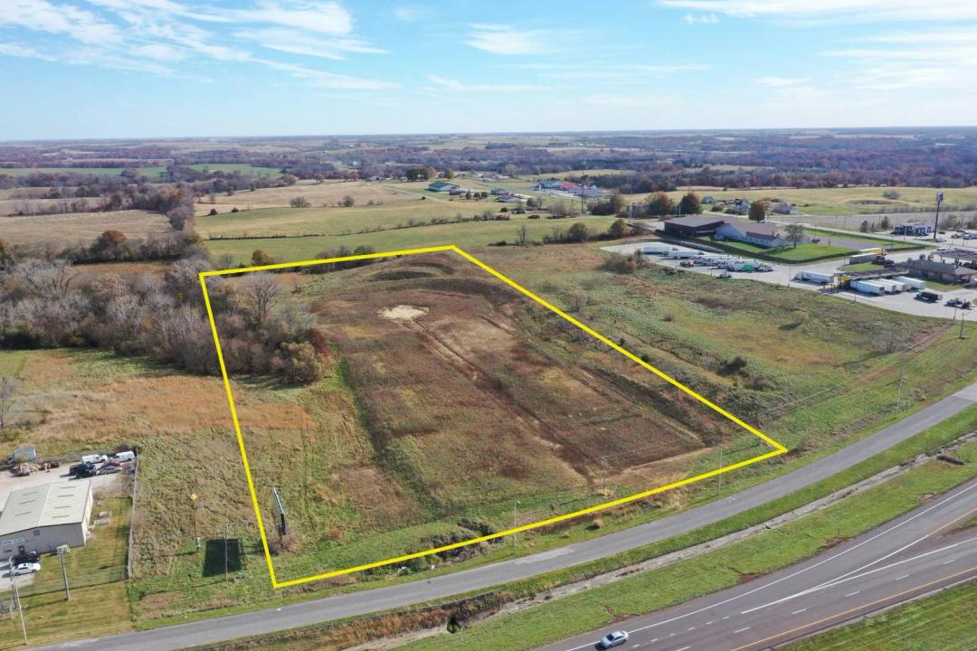 Commercial Property Near I35 in Bethany, MO