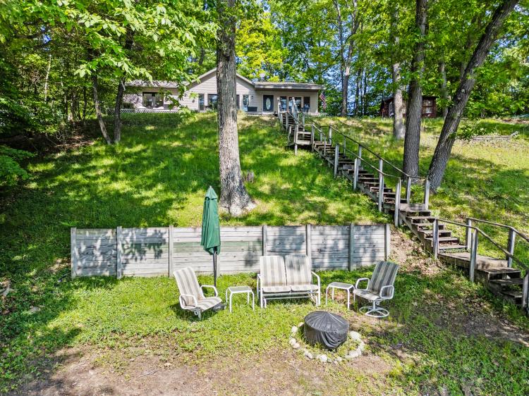 Lake Mecosta Cottage