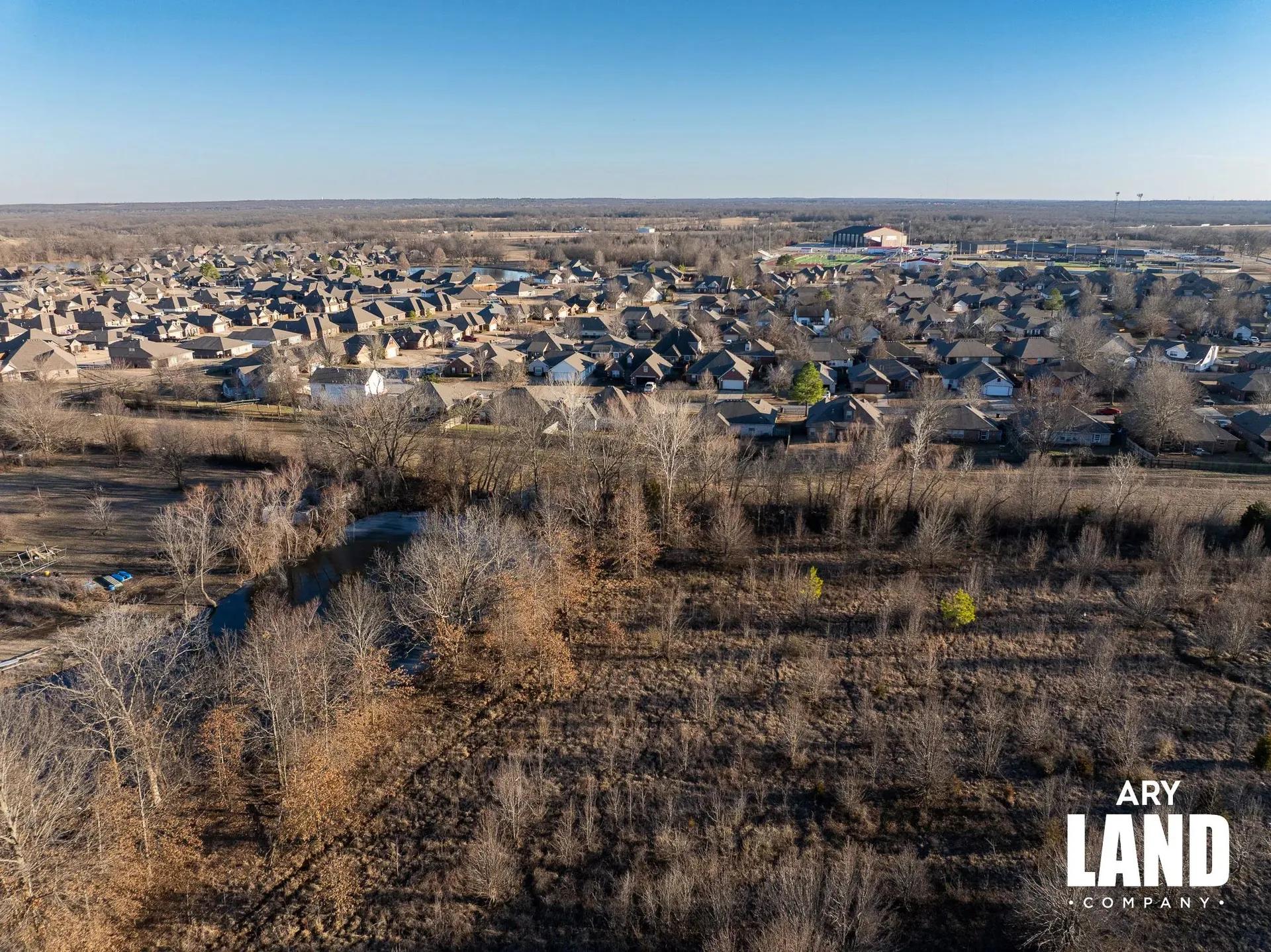 16169708-33