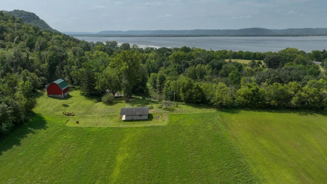 Mississippi River Valley Legacy Retreat | 42 Acres of Seclusion, Hunting & Driftless Beauty Near Genoa, Wisconsin