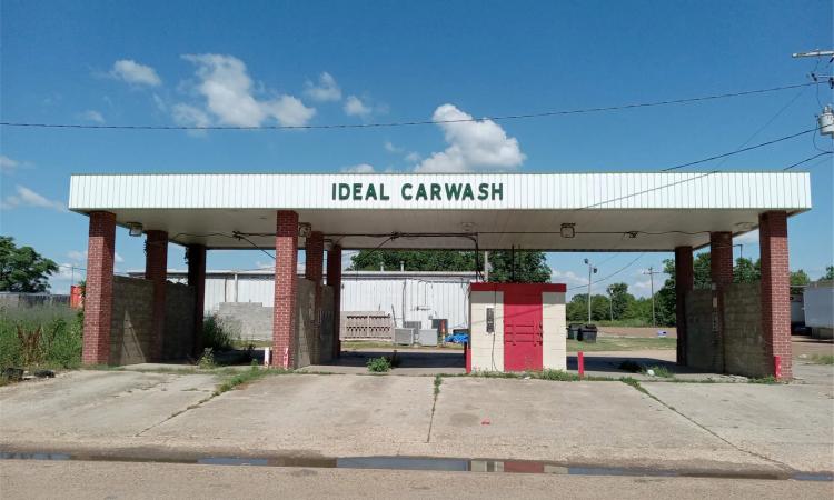 .19 Acre Lot with a Car Wash in Sunflower County at 102 Plantation Avenue in Sunflower, MS