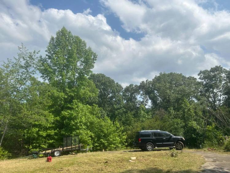 Peaceful Country Property on 3 Acres - Medon, TN