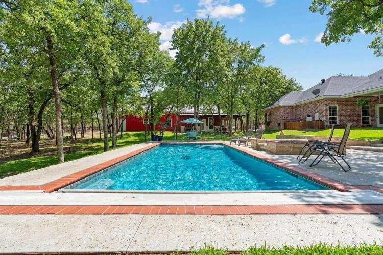 148 Arista Trail, Poolville, Texas 76487