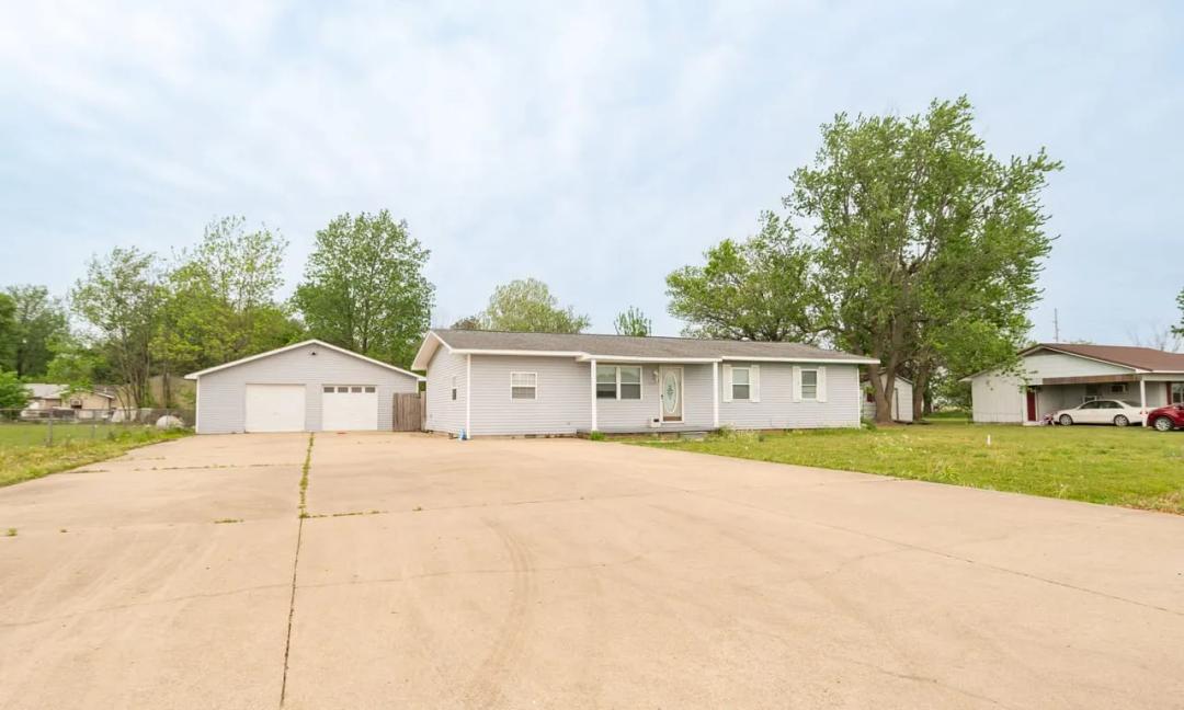 Charming 3-Bed Home For Sale in Malden, MO