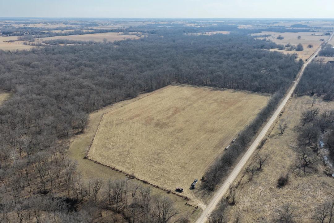 49.5 Acre Deepwater Mo Land with Build Site and Great Hunting