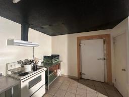 17133929-5