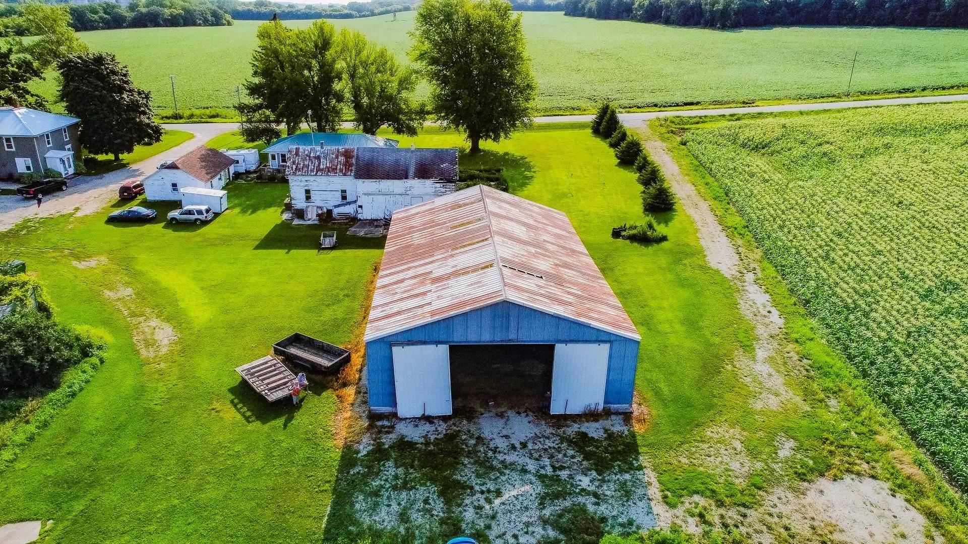 17448333-16