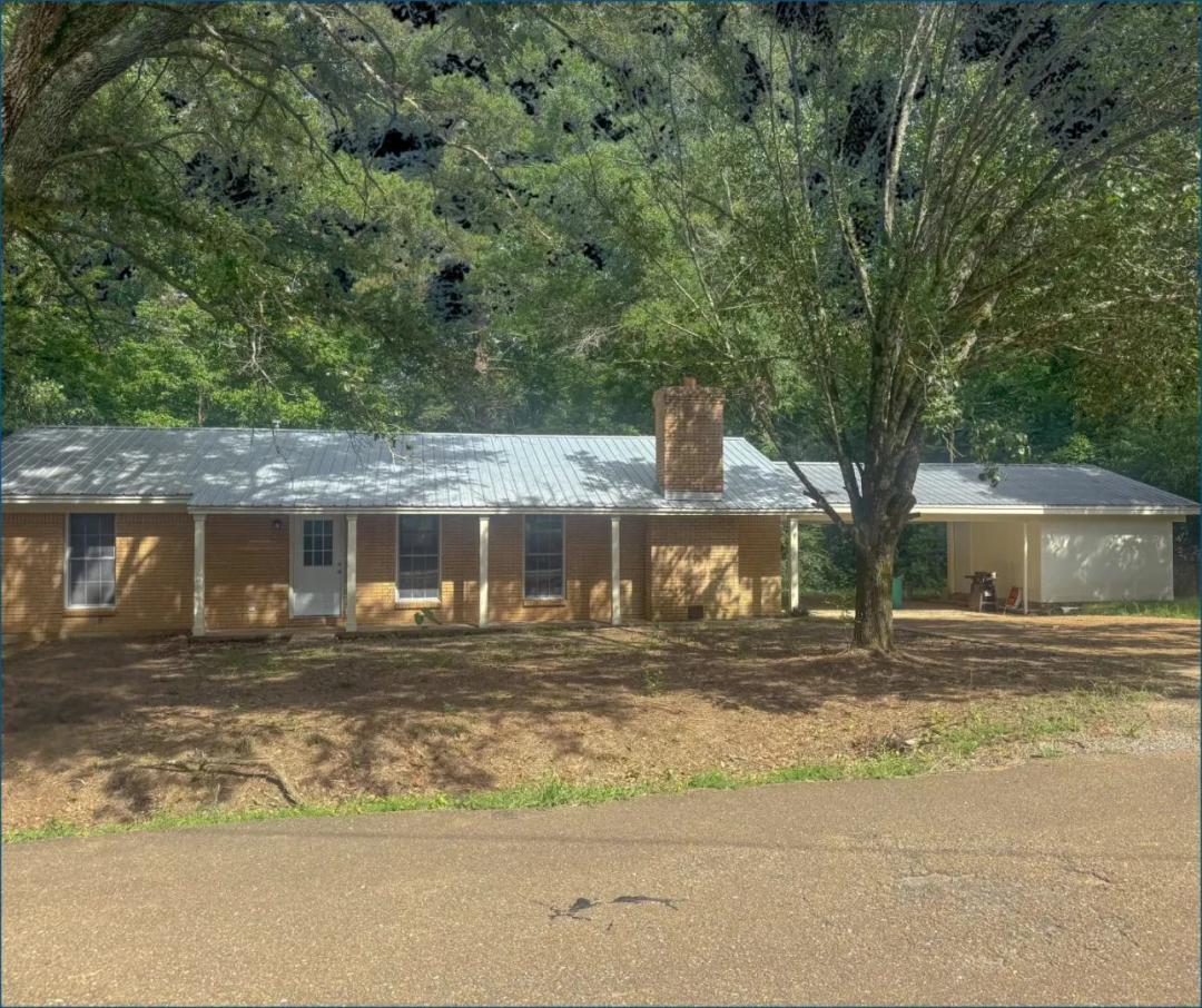 Home in Yazoo County at 2159 Sunny Lane Road in Benton, MS
