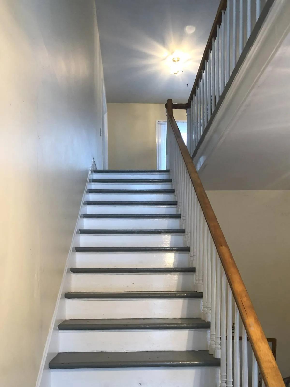 17758889-16