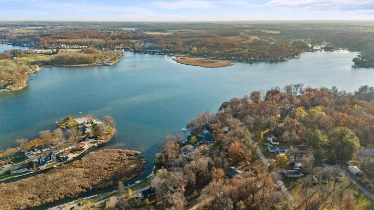 Four Buildable Lakefront Lots in Desirable Buena Vista Subdivision
