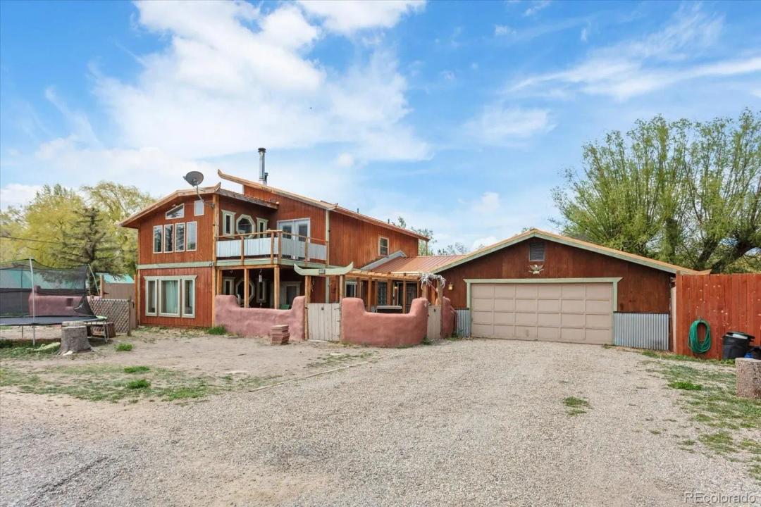 125 1st St, Saguache