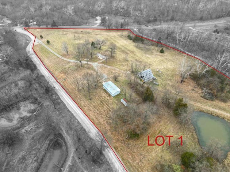 Brickney Estates is a beautiful country development and located off of blacktop in Columbia school district