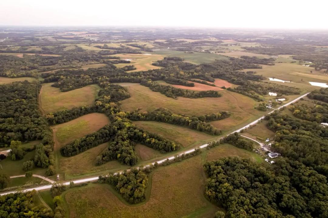 Listing #19142 - 186.41 acres in Davis County, IA