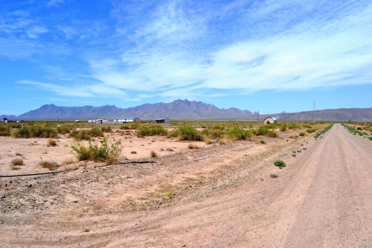 Surveyed 5 Acre Mini-Ranch - Great Access with Power 