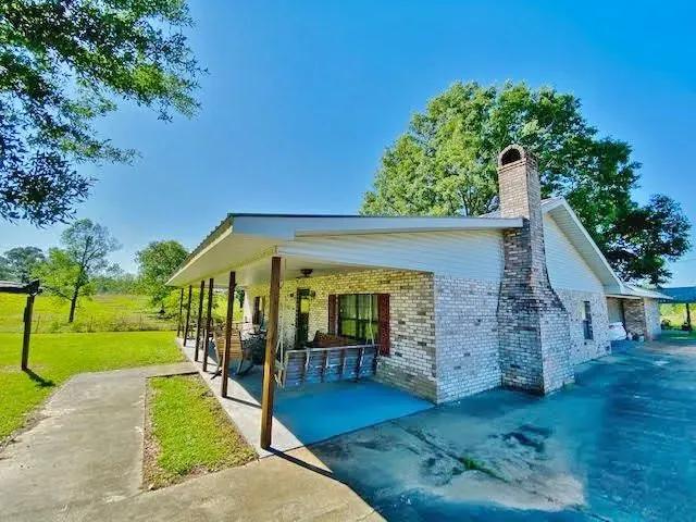 Home and 10 acres/ Mt. Hermon/ LA 