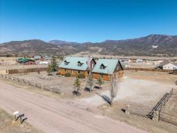 02-716-W-Blarney-Stone-Rd-2